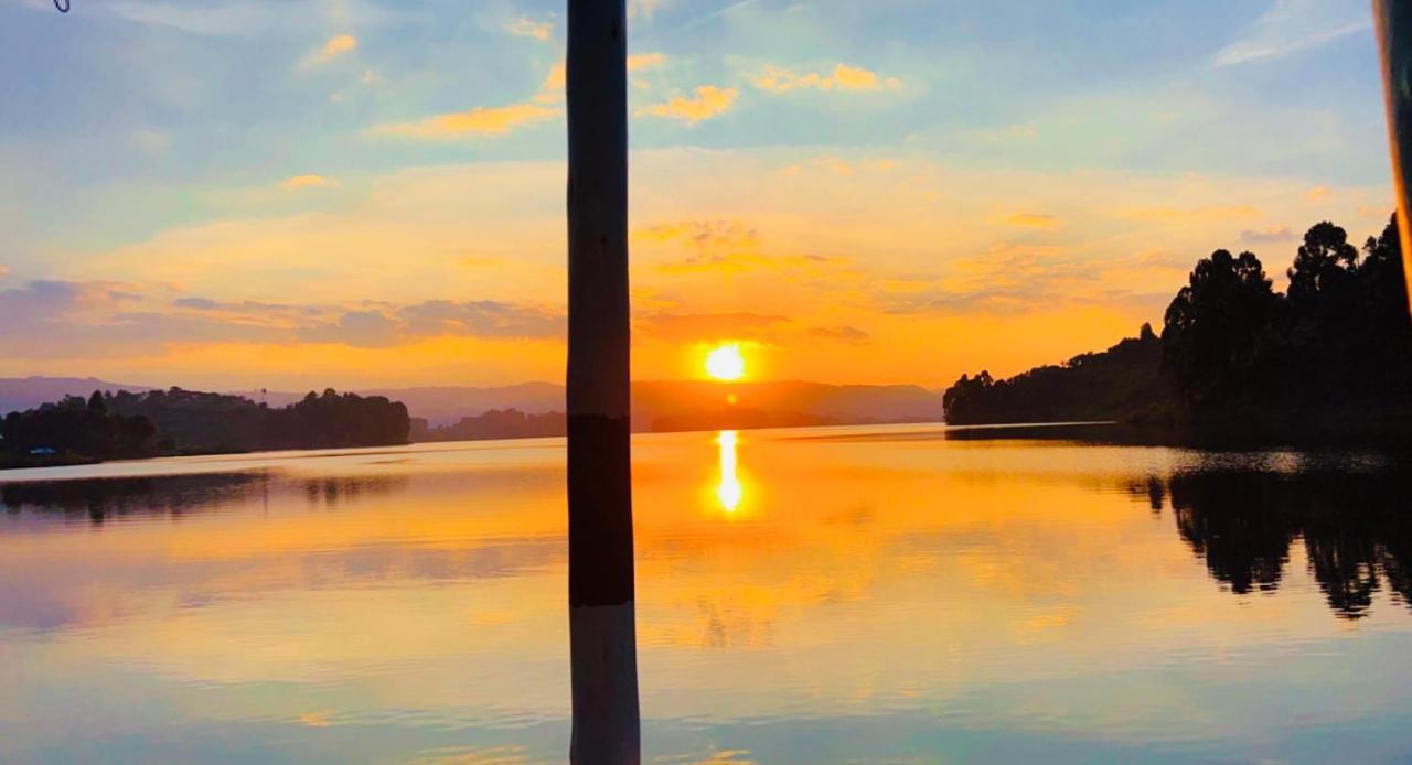 Lake Bunyonyi Rock Resort Kabale 외부 사진